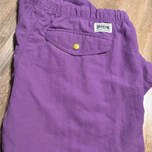 Duluth Trading Co Swim Trunks Purple and Green with Pockets Mens Sz Large - Picture 4 of 5